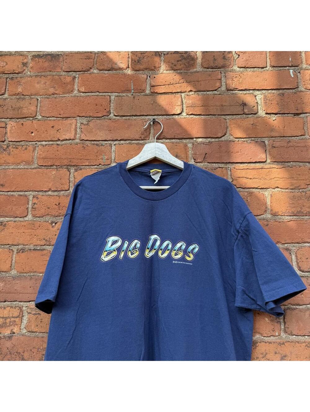 Vintage big dogs t shirt 2000 XL
